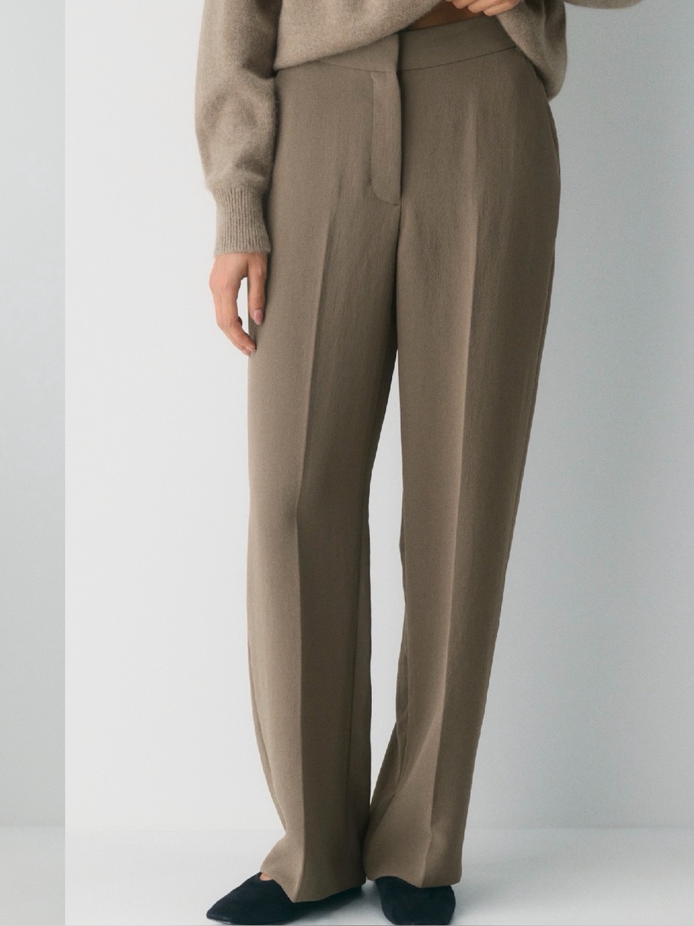 NWT Aritzia The limitless pants in Cola Taupe size 10